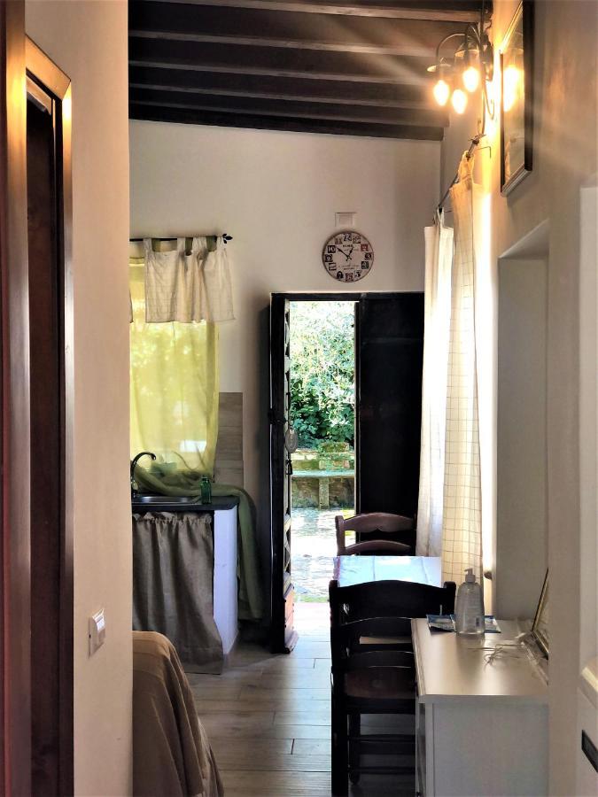 カステル・マダーマ Casale L'Antica Molaヴィラ エクステリア 写真