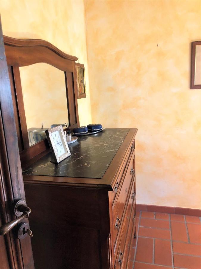 カステル・マダーマ Casale L'Antica Molaヴィラ エクステリア 写真