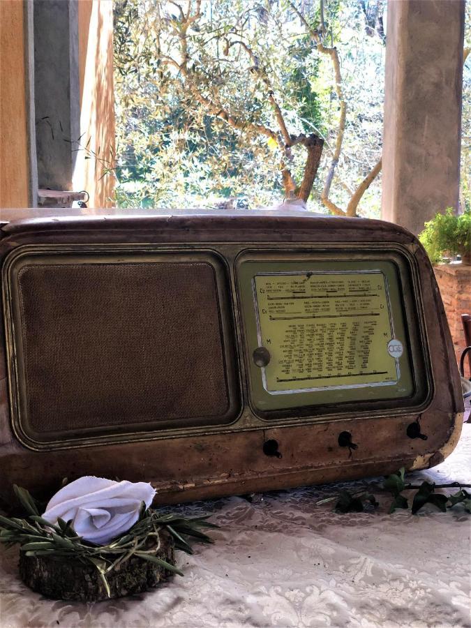 カステル・マダーマ Casale L'Antica Molaヴィラ エクステリア 写真