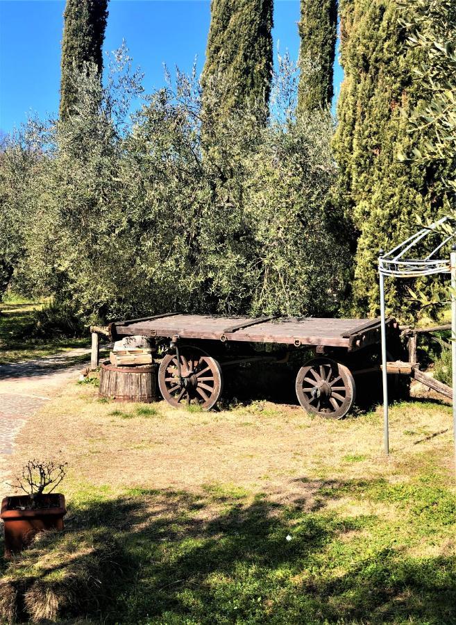 カステル・マダーマ Casale L'Antica Molaヴィラ エクステリア 写真